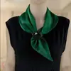 Moda Estilo Nuevo Pañuelo de Oreja de Gasa Ligera con Flor Bufanda de Seda Perezosa Pañuelo de Oreja con Decoración de Flor Independiente Regalo