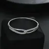Pulsera de Mano de Lujo Ligero con Circonia Microincrustada Bañada en Oro Real para Mujer, Pulsera Versátil de Estilo Geométrico Entrecruzado para el Trabajo, Gama Alta