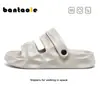 Sandalias de hombre para verano para uso exterior 2025 nuevas antideslizantes resistentes al desgaste desodorantes de doble propósito para conducir ocio ligeras pantuflas de playa
