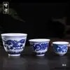 Taza pequeña de vino de cerámica vintage, taza para licor de uso doméstico, taza de ofrenda para rituales, taza de vino para utilería de danza