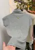 Camiseta de Manga Corta Ajustada Elástica de Cuello Medio para Mujer 2026 Nuevo Diseño de Alta Gama Nicho