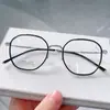 T23127 Montura de Gafas Ultraligera de Semititanio, Montura Pequeña de Estilo Ins a la Moda, Elegante y Sencilla, Unisex, Adecuada para Gafas con o sin Graduación