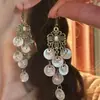 Pendientes Redondos de Concha con Borlas y Diseño de Flor Calada Estilo Étnico Retro para Mujer con Gancho para la Oreja Pendientes Estilo Bohemio