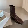Botas Gruesas de Tacón Fino Estilo New England de Cuero Completo Suaves Gigantes Nuevas Cremallera Suave para Viajes