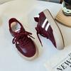 Sapatos casuais retrô estilo Hong Kong para crianças com sola grossa 2024 novas explosões Joker sapatos casuais maré H1381