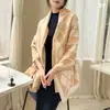 Bufanda Nueva de Moda con Forma de Diamante para Mujer en Otoño e Invierno Chal de Imitación Cachemir Estilo Coreano Bufanda Cálida Versátil de Doble Cara