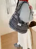 Bolsa Bolsa Transversal Moda Feminina Inverno Bolsa de Balde Pelúcia Versátil Casual para o Dia a Dia Bolsa de Ombro Simples Bolsa de Axila