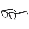 Óculos com Armação Preta para Homens com Armações Grossas e um Toque de Luxo, Podem Ser Personalizados com Lentes de Grau, Anti-Luz Azul e Lentes Sem Grau para Mulheres, com um Toque de Luxo, Adequados para Rostos Grandes