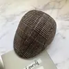 Chapéu de Lã Xadrez Retro Tendência Coreana Outono Inverno Moda Solto Boné Forward para Meia-Idade e Idosos Casual Versátil Boné de Beisebol