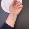 Collar de Oro Arena Vietnamita con un Diseño Sencillo, Cadena para Clavícula con Borla de Corazón de Perlas, Suministro de Joyería de Nicho de Larga Duración que No se Desvanece