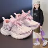 Novos Tênis Esportivos de Outono e Inverno para Meninas, Malha Dupla Respirável Leve Laço Hello Kitty Tênis Esportivos Populares para Crianças Maiores