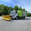 Veículos Grandes para Remoção de Neve em Rodovias para Limpeza de Emergência durante Fortes Nevadas, Garantindo Viagens Eficientes e Desobstruídas