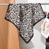Bufanda de seda de espiga vintage para mujer, adecuada para primavera y otoño, pañuelo cuadrado pequeño, bufanda elegante para cuello de camisa, bufanda para cuello de traje, faja de cintura de moda y chal