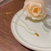 Joias de Cruzamento Europeias e Americanas Moda Exquisita Nicho Pingente Corrente de Clavícula Não Desbota Ouro 18K Aço Titânio Acessórios de Colar para Mulheres