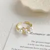 Anillo Abierto de Moda de Alta Gama Estilo Francés Cielo Estrellado Perla con Incrustación de Circonita, Joyería Versátil de Moda Índice Nicho de Lujo Ligero