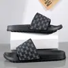 Chinelos Masculinos de Verão Novo Estilo, Antiderrapantes, Resistentes ao Desgaste, Versáteis para Banheiro Interno, Sensação Confortável, Adequados para Uso Externo, Tamanho Grande, Chinelos de Uma Tira