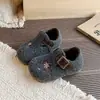 Sapatos de Algodão para Meninas com Forro de Lã para Aquecimento 2026 Novidades de Inverno Meninas Crianças Bebê Solado Macio Sapatos Birkenstock Sapatos de Princesa Sapatos Peludos