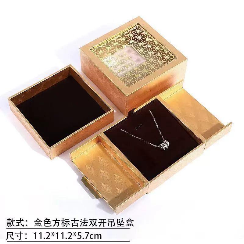 双开金色吊