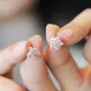 Pendientes de Copo de Nieve en Oro Rosa Estilo Coreano para Mujer, Pendientes Simples, Frescos y Versátiles, Pendientes Baratos para las Mejores Amigas de las Niñas, Regalos.