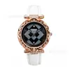 Comercio electrónico transfronterizo nuevo reloj de pulsera para mujer al por mayor, reloj de pulsera de cuarzo casual de lujo ligero para uso diario, dropshipping de una sola pieza