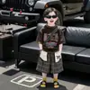 Conjunto de Dos Piezas para Niños: Camiseta Casual de Manga Corta con Cuello Redondo Estilo Americano y Shorts a Cuadros, Verano Holgado y Versátil, Fresco