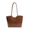 Bolsa feminina de grande capacidade transfronteiriça, coleção de verão 2026, bolsa de ombro versátil e elegante, bolsa tote moderna e casual para o trabalho e uso diário