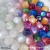Urso Resinado com Cabeça de Gato e Patas de Gato que Mudam de Cor com Luz UV, Pulseira com Contas Espaçadoras para Celular, Acessórios para Corrente de Celular DIY Feita à Mão