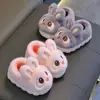Pantuflas de Algodón para Niños Conejo Invierno Niños y Niñas Familia Lindas Dibujos Animados Talón de Bolsa Antideslizantes Forradas de Felpa Cálidas para Interior Pantuflas de Algodón