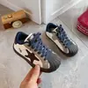 2026 Otoño Nuevo Estilo Zapatos de Tablero con Cabeza de Concha de Estrella Retro para Niños Niños y Niñas Suela Suave Transpirables Versátiles Casuales Zapatos para Niños