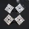 Aretes de botón rombo simples y modernos de aguja de plata incrustados con diamantes, aretes versátiles de temperamento de nicho europeo y americano, joyería para orejas de lujo ligero y sensación de alta gama para mujer