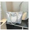 Bolsos para Mujer, Lujo Ligero, Nueva Moda, Bolso de Hombro Retro, Sencillo para Mujer, Estilo Occidental, Bolso Tote Portátil Versátil para Viajes y Salidas