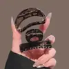 Pinza para el pelo acrílica hueca de diseño único para mujer, nuevo clip de tiburón popular otoño 2026, pinza de garra de peinado de alta gama