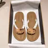 Nuevas Chanclas 2025 para Dormitorio Femenino Ligeras Antideslizantes Cómodas Lindas Shirley Mei Combinación Libre Versátil Espiga