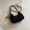 Bolsa de Ombro Cor Sólida Nova Moda Inverno 2026, Bolsa de Axila Simples e Estilosa, Bolsa Transversal Única e Estética