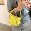 Bolsa de biscoito da moda feminina 2022 Nova bolsa pequena requintada all-match moda cadeia bolsa mensageiro de ombro