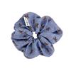 Bloguera de estilo coreano con un pequeño anillo para el cabello de pana con estampado floral retro, banda de goma para el cabello, accesorios sencillos para el cabello para mujer