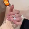 Qimeng Tianying Colar Estilo Medieval Rosa Flor de Cerejeira Madrepérola Trevo de Quatro Folhas para Mulheres, Luxo Acessível Corrente Elegante e de Alta Qualidade para Clavícula
