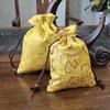 Brocado de fábrica bolso com cordão duplo forrado com flanela texto play cordão saco sachê sachê pequeno saco de algodão bunt