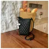 Elegante Mini Bolso Cruzado Tejido para Teléfono para Mujer, Nuevo Verano 2026 Bolso de Hombro Sencillo y Ligero