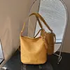 Bolsa feminina versátil de grande capacidade, moda transfronteiriça, nova para o verão de 2026, simples, para o dia a dia, de ombro, crossbody, bolsa estilo balde