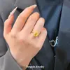 2026 Novo Anel Europeu e Americano Transfronteiriço Banhado a Ouro em Formato de Coração com Diamantes Amarelos, Anel de Zircônia Amarela em Forma de Gota de Água de Luxo Leve