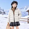 Chaqueta Ligera Corta de Plumas para Niños 90% Plumón de Pato Blanco Alto Poder de Relleno con Capucha Ropa de Abrigo para Niños y Niñas Calidez Invernal