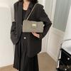 Bolso pequeño de estilo coreano para mujer, bandolera de hombro con cadena sencilla y moderna, con textura cuadrada, para primavera y verano de 2023.
