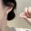 Pendientes de Plata S925 con Cierre de Aguja, Color Blanco Perla con Diamantes Completos Inspirados en el Diseño para Mujer, Modelo Popular Nuevo 2026, Pendientes de Alta Gama con un Toque de Lujo Ligero