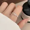 Anillo abierto de plata s925 con lazo dulce y delicado para mujer, anillo versátil de resina minimalista de nicho para dedo índice ajustable