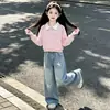 Conjunto Duas Peças Doce e Fofo para Meninas Primavera e Outono: Blusa de Manga Longa com Gola Polo e Laço + Calça Jeans com Estrelas