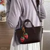 Bolso de Mano de Fresa Simple de Moda Estilo Coreano Nuevo Verano 2026 para Mujer, Bolso Pequeño de Hombro