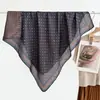 Pañuelo cuadrado de terciopelo de doble cara, dos tonos, estampado de leopardo, de alta gama, vintage de los 90, chal cálido para mujer, pañuelo de cuello de lujo ligero