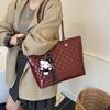 Bolsa Grande de Alta Qualidade Estilo Retrô para Mulheres 2025 Nova Bolsa de Ombro Outono e Inverno Corrente Acolchoada Bolsa Tote Casual
