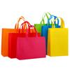 Bolsa de mão de TNT espessado feita sob medida em estoque atacado bolsa simples de proteção ambiental bolsa de compras mapa de impressão da bolsa personalização